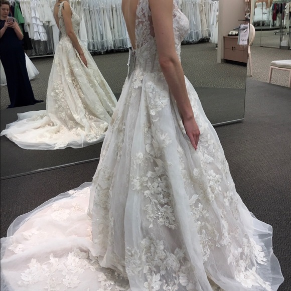 Wedding Gown! David’s Bridal NWT - Picture 4 of 6